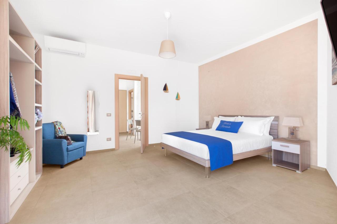 Torna A Surriento Suites Sorrente Extérieur photo
